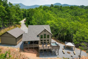Hot Tub and Fire Pit Blue Ridge Mtn Cabin!